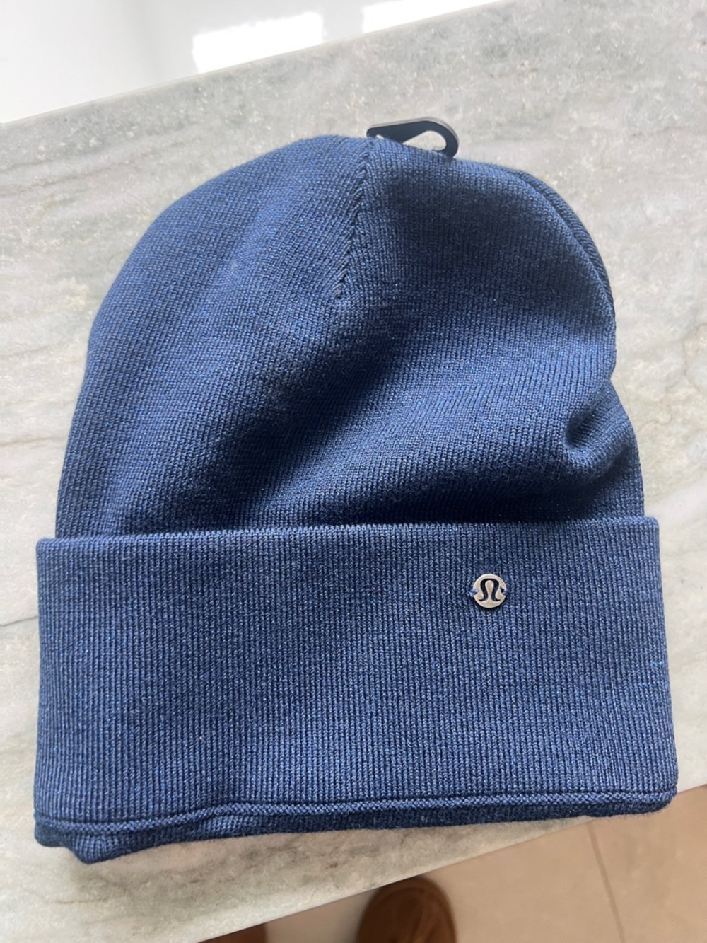 lululemon athletica navy blue knit beanie